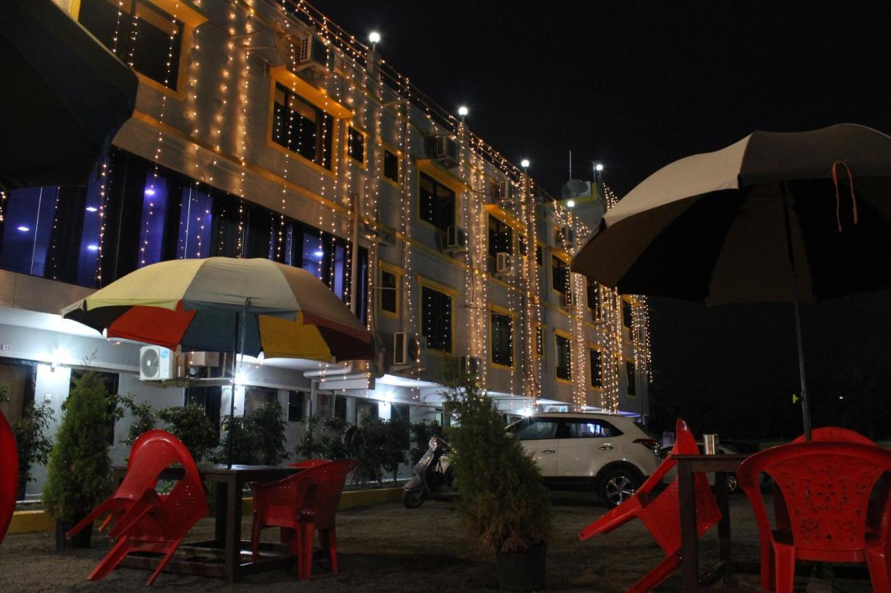 Hotel Silver Resort Daman Kültér fotó