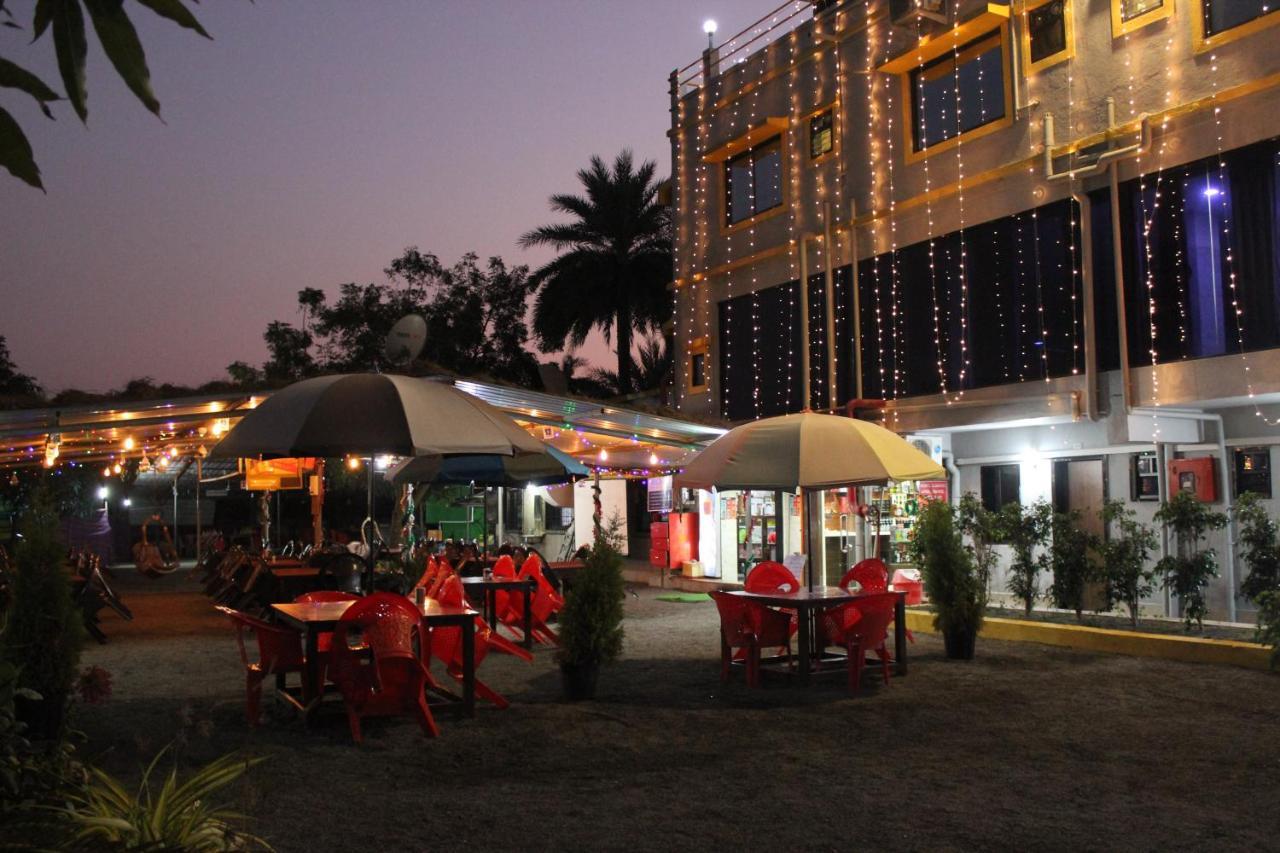 Hotel Silver Resort Daman Kültér fotó